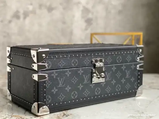 Official oldcobbler VUITTON COFFRET LOUIS ACCESSOIRES 0607